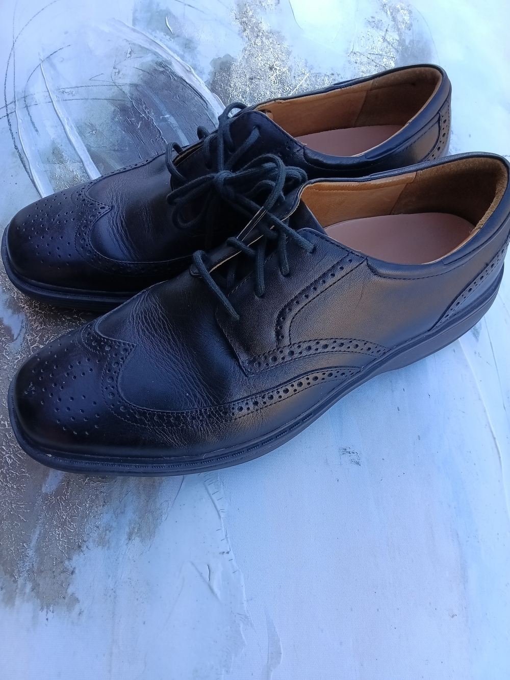 Men's Black Leather Wingtip Derby with Brogue Detailing